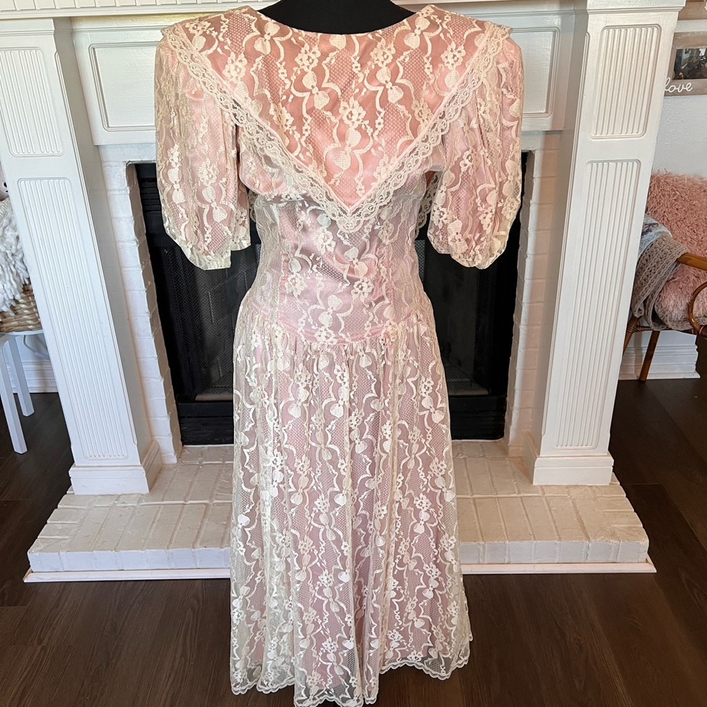 Beautiful vintage dress